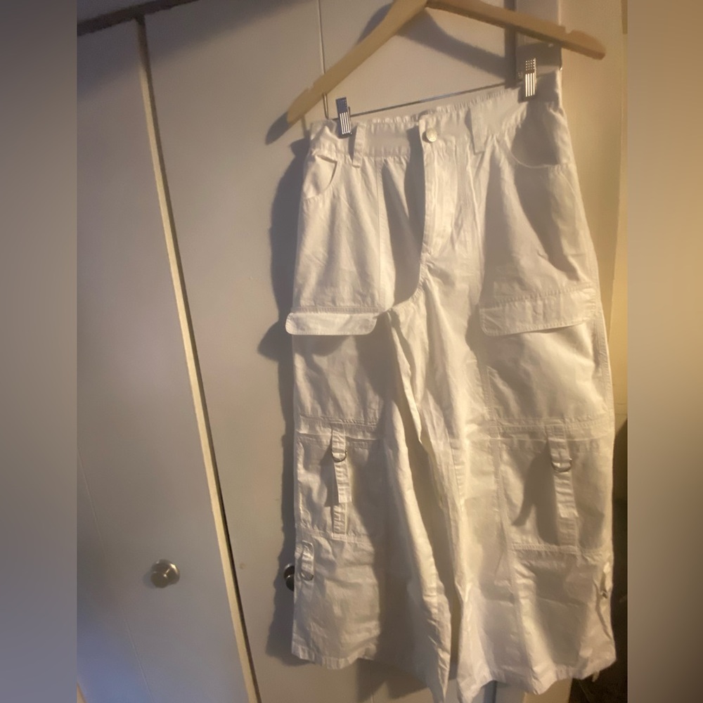 Urban Outfitters Wide leg Cargos with large pockets and elastic waist